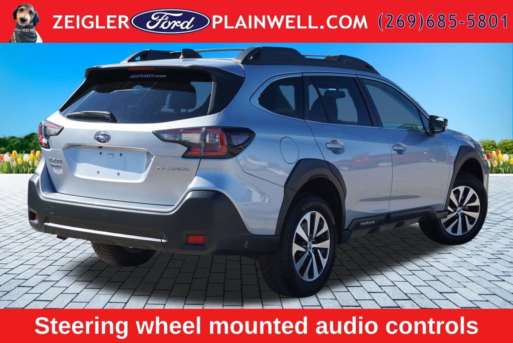Used 2023 Subaru Outback Premium AWD/4WD image 5