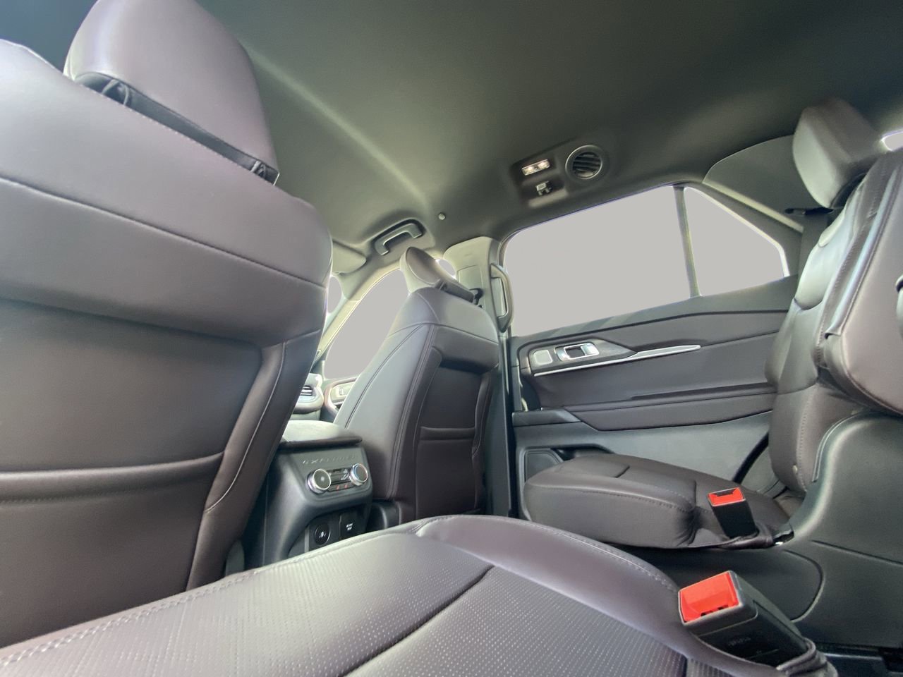 New 2026 Ford Explorer Platinum RWD image 19