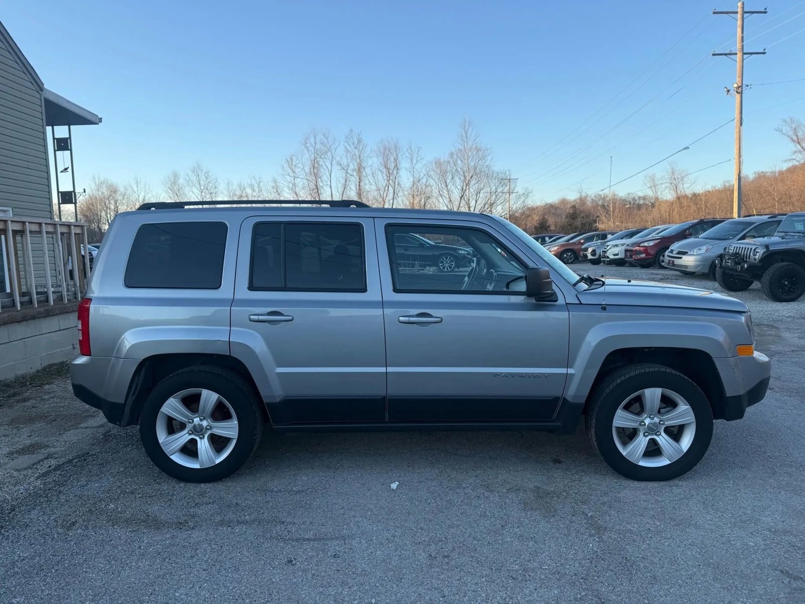 Used 2017 Jeep Patriot Latitude image 4