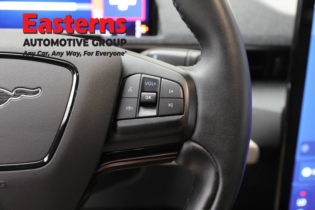 Used 2025 Ford Mustang Mach-E Premium AWD/4WD image 18