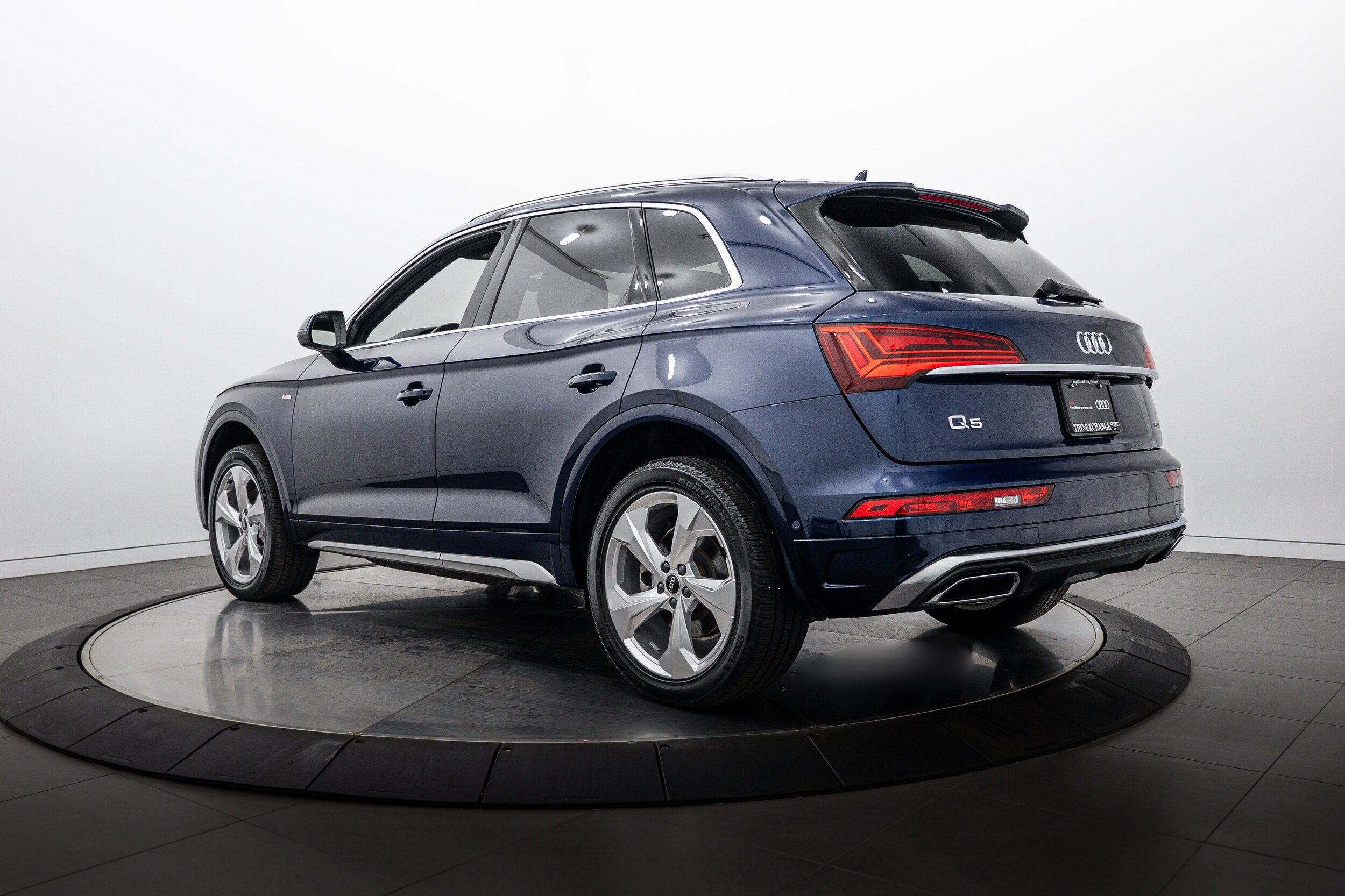 Certified 2023 Audi Q5 2.0T Prestige w/ Prestige Package AWD/4WD image 5