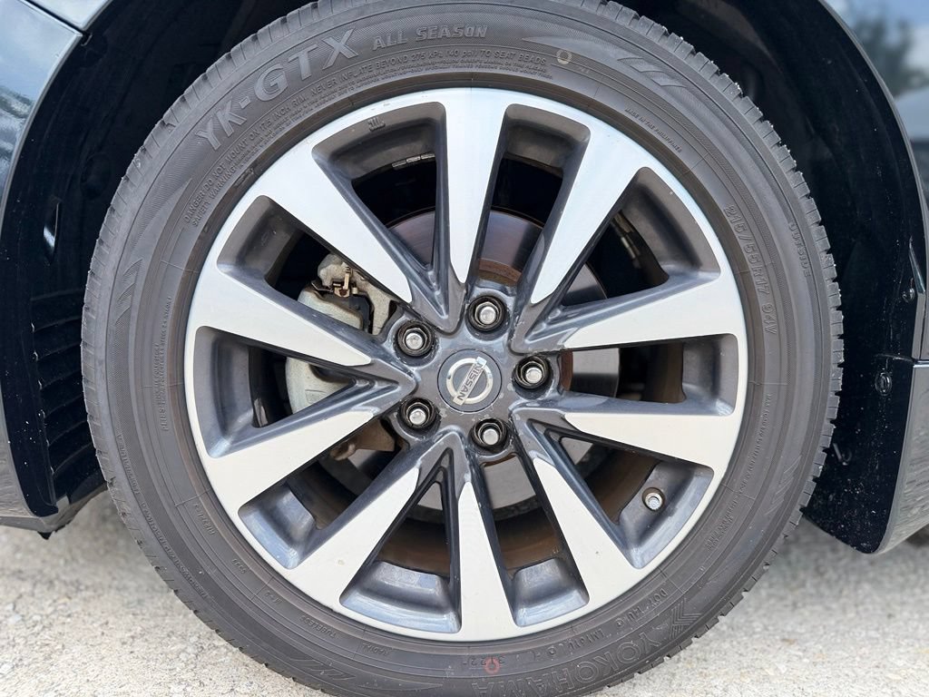 Used 2016 Nissan Altima 2.5 SV w/ Convenience Package FWD image 8