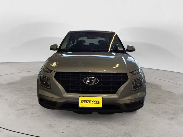 Used 2020 Hyundai Venue SE FWD image 2