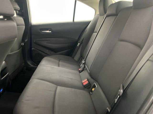 Used 2021 Toyota Corolla LE image 23