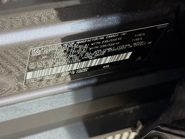 Used 2023 Toyota RAV4 XLE Premium image 32