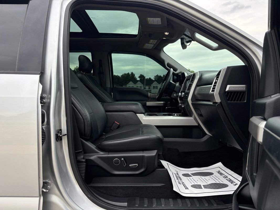 Used 2017 Ford F250 Lariat w/ Chrome Package AWD/4WD image 32
