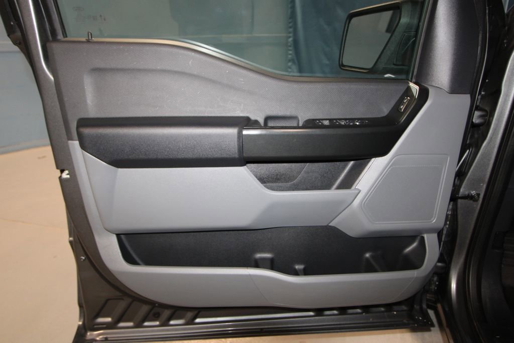 Used 2025 Ford F150 XL w/ Equipment Group 104A Hybrid AWD/4WD image 5