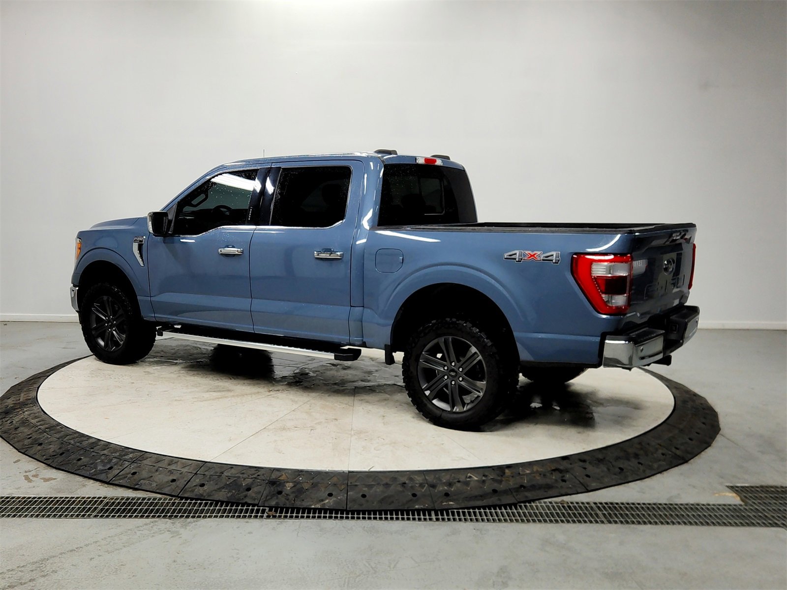 Used 2023 Ford F150 Lariat image 5