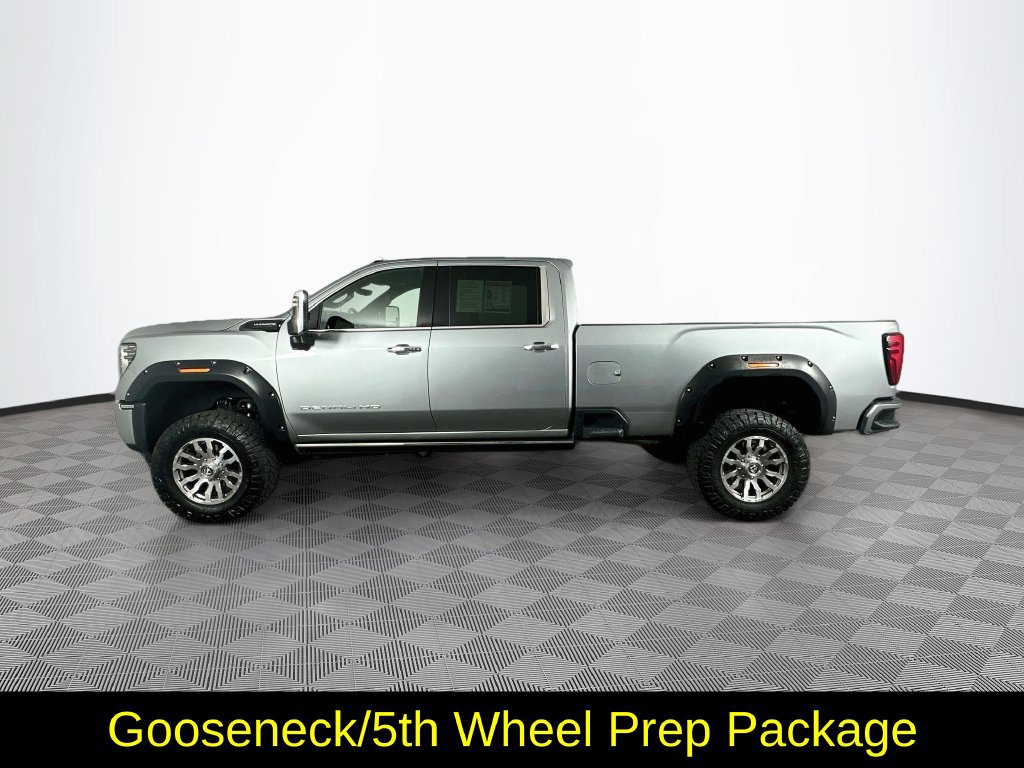 Used 2024 GMC Sierra 3500 Denali Ultimate AWD/4WD image 6