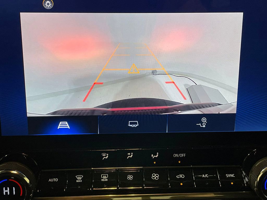 Used 2023 Chevrolet Colorado LT w/ LT Convenience Package image 5