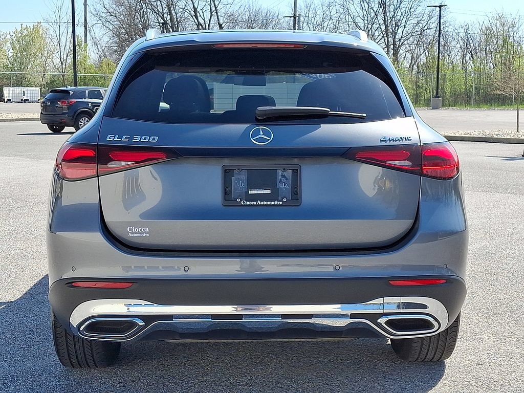 Used 2023 Mercedes-Benz GLC 300 4MATIC image 8