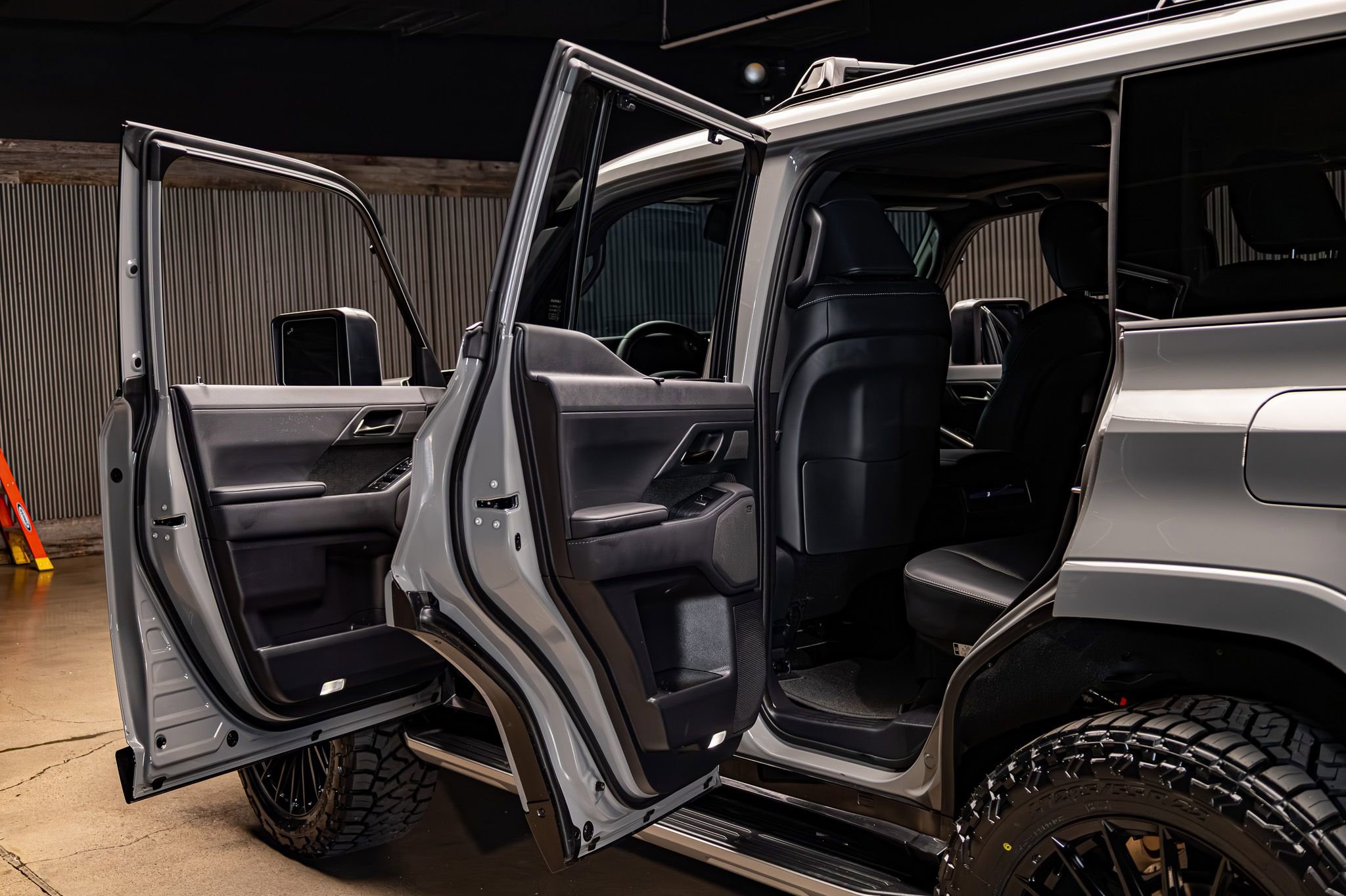 Used 2025 Lexus GX 550 image 28