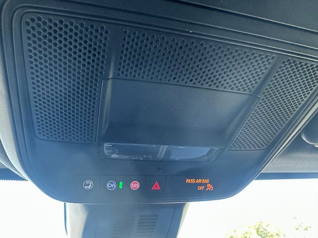 New 2025 GMC Terrain Elevation w/ Elevation Premium Package image 31