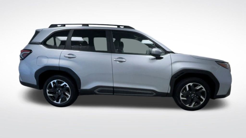 Certified 2025 Subaru Forester Limited image 26