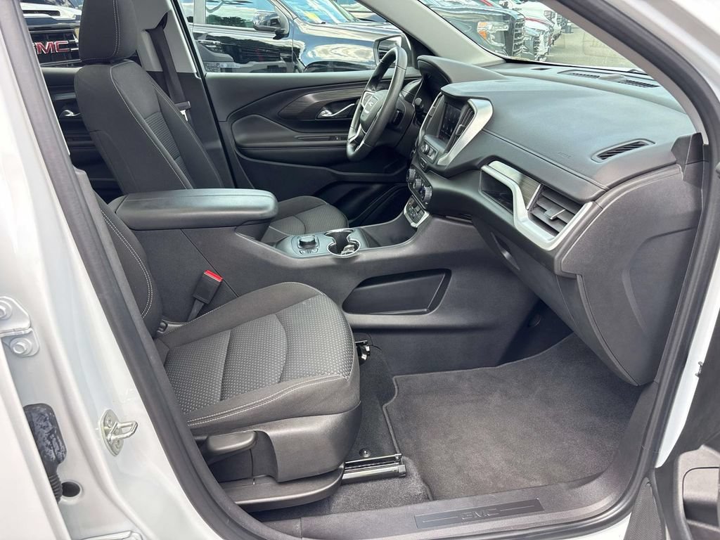 Used 2023 GMC Terrain SLE w/ Driver Convenience Package AWD/4WD image 17