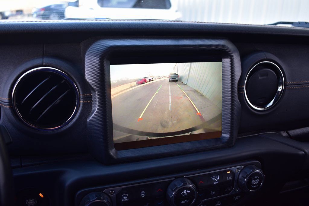 Used 2022 Jeep Wrangler Unlimited Sahara image 50