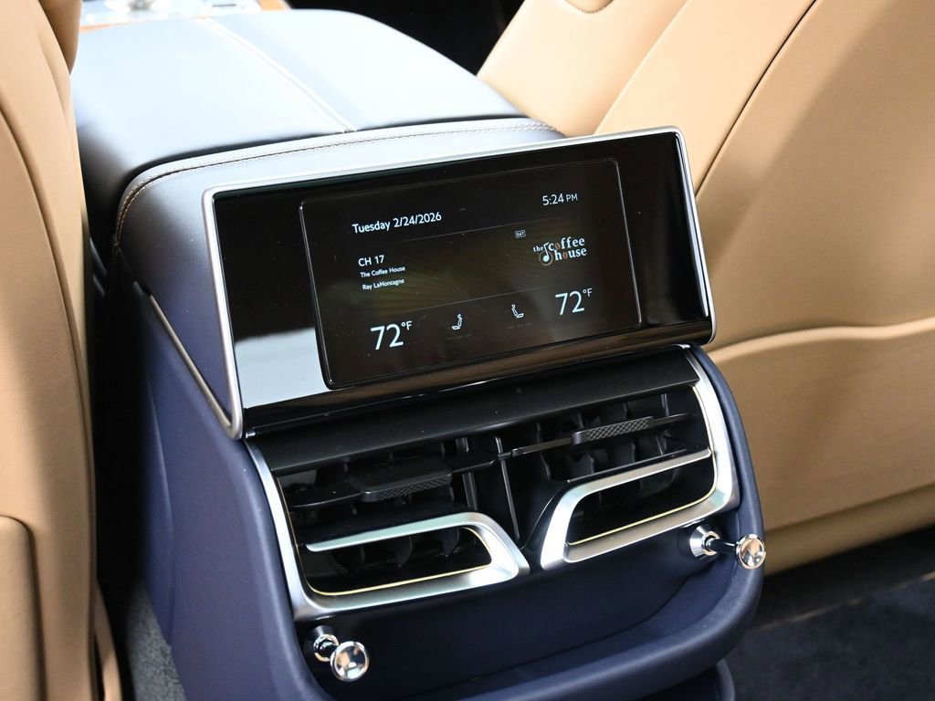 Used 2025 Bentley Flying Spur Plug-In Hybrid image 30