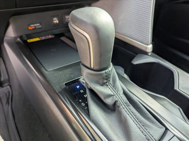 Used 2026 Toyota Camry SE w/ Convenience Package image 11