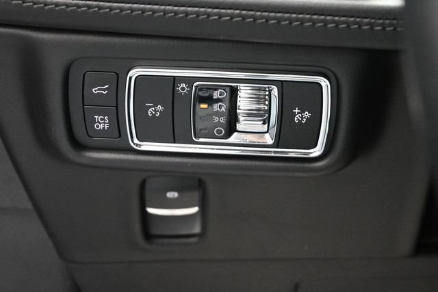 Certified 2023 Lincoln Nautilus Reserve FWD image 11