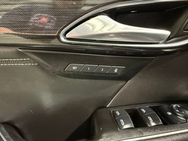 Used 2021 Buick Envision Essence FWD image 12