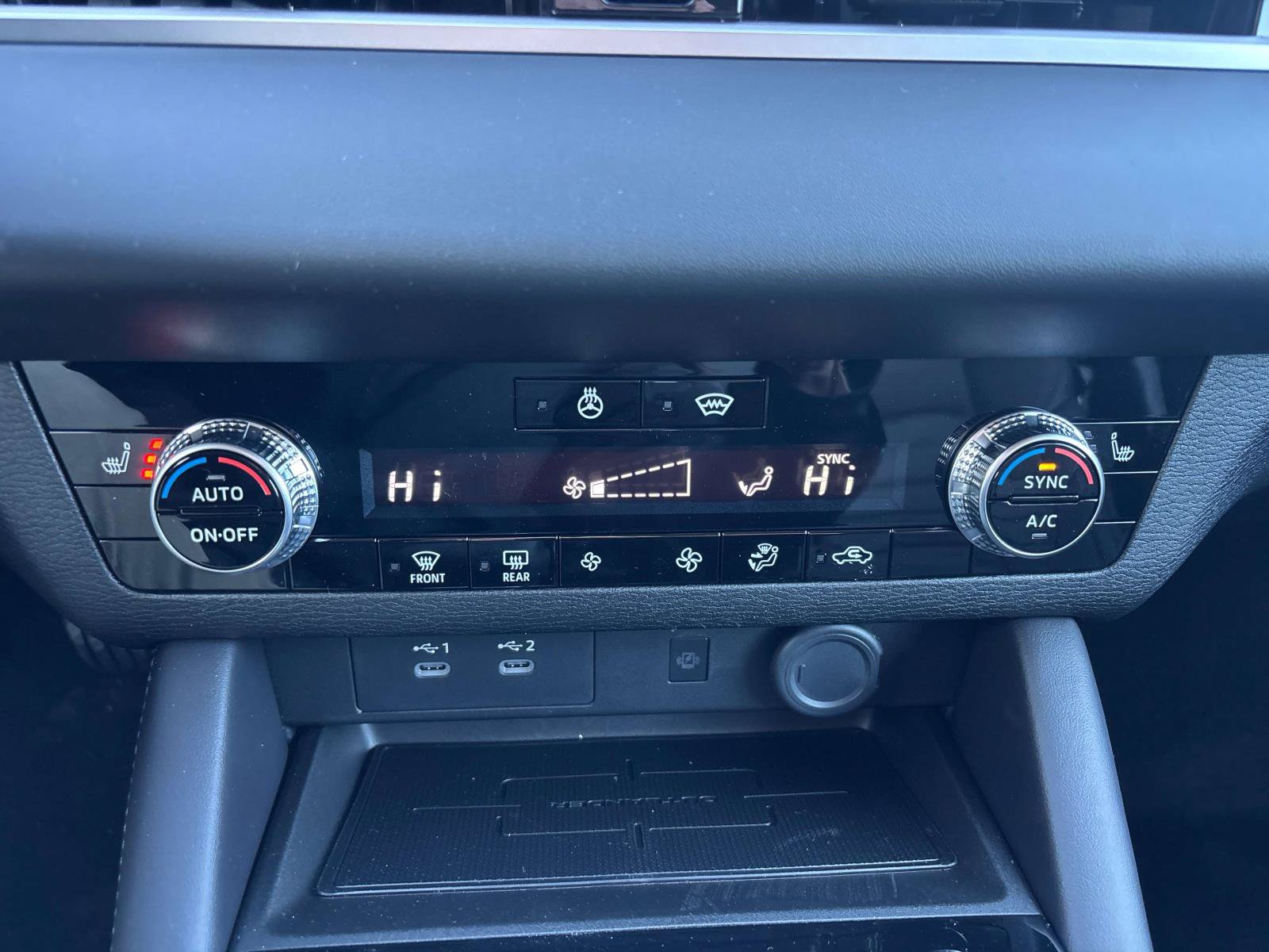 New 2026 Mitsubishi Outlander SE AWD/4WD image 10