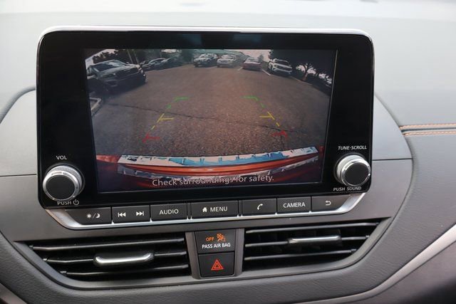 Used 2021 Nissan Altima 2.5 SR w/ SR Premium Package image 24