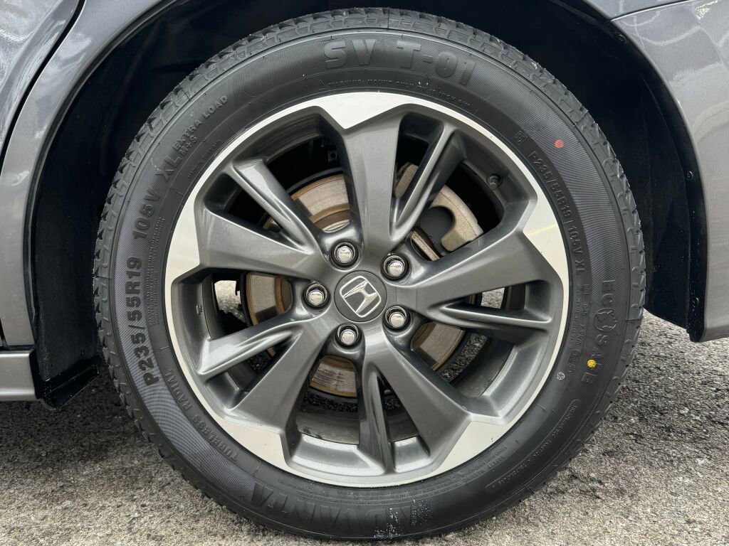 Used 2023 Honda Odyssey Elite image 11