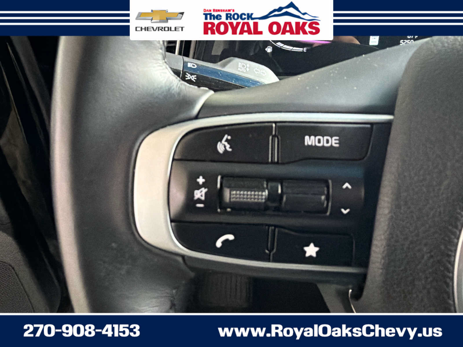 Used 2025 Kia Sportage EX FWD image 16