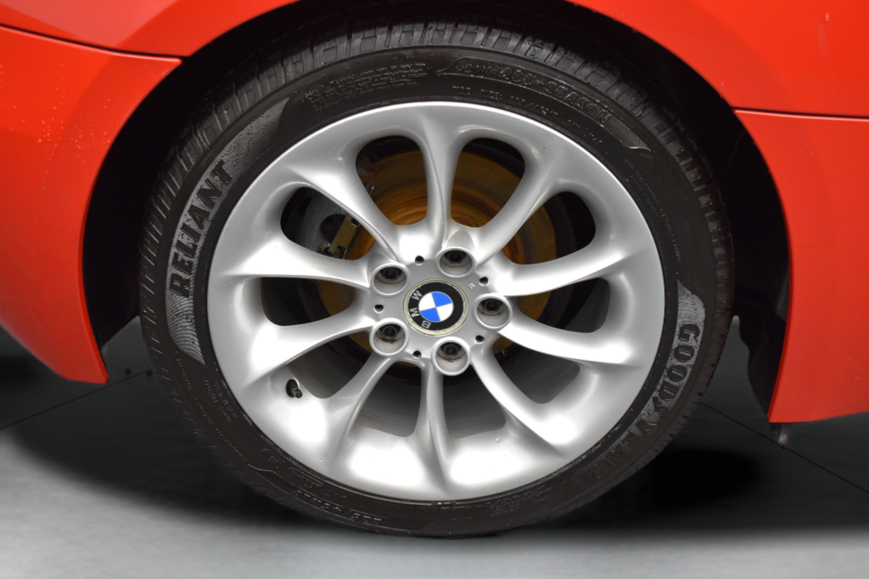 Used 2004 BMW Z4 2.5i RWD image 35