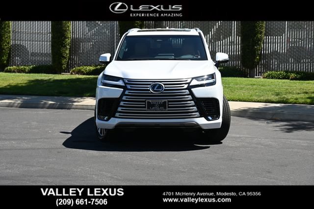 New 2026 Lexus LX 600 4WD w/ Luxury Package image 2