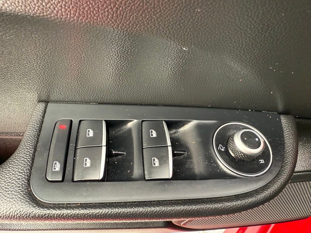 Used 2017 Alfa Romeo Giulia image 24