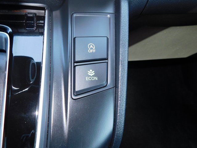 Used 2020 Honda CR-V Touring image 37