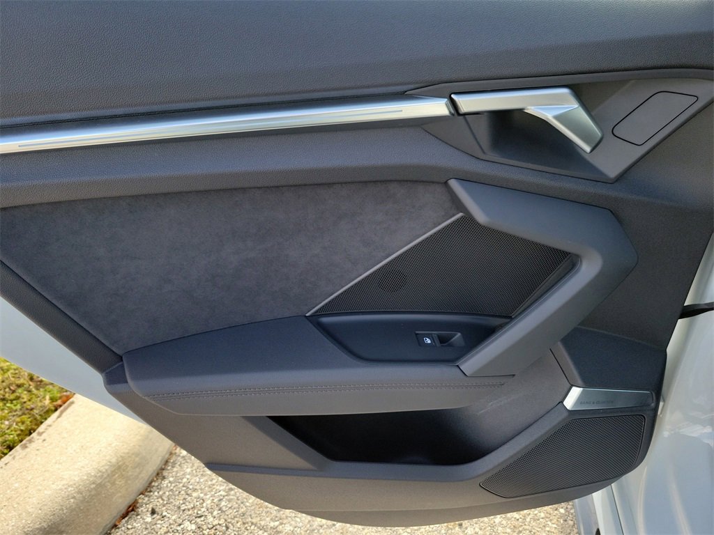 Used 2022 Audi RS 3 image 28