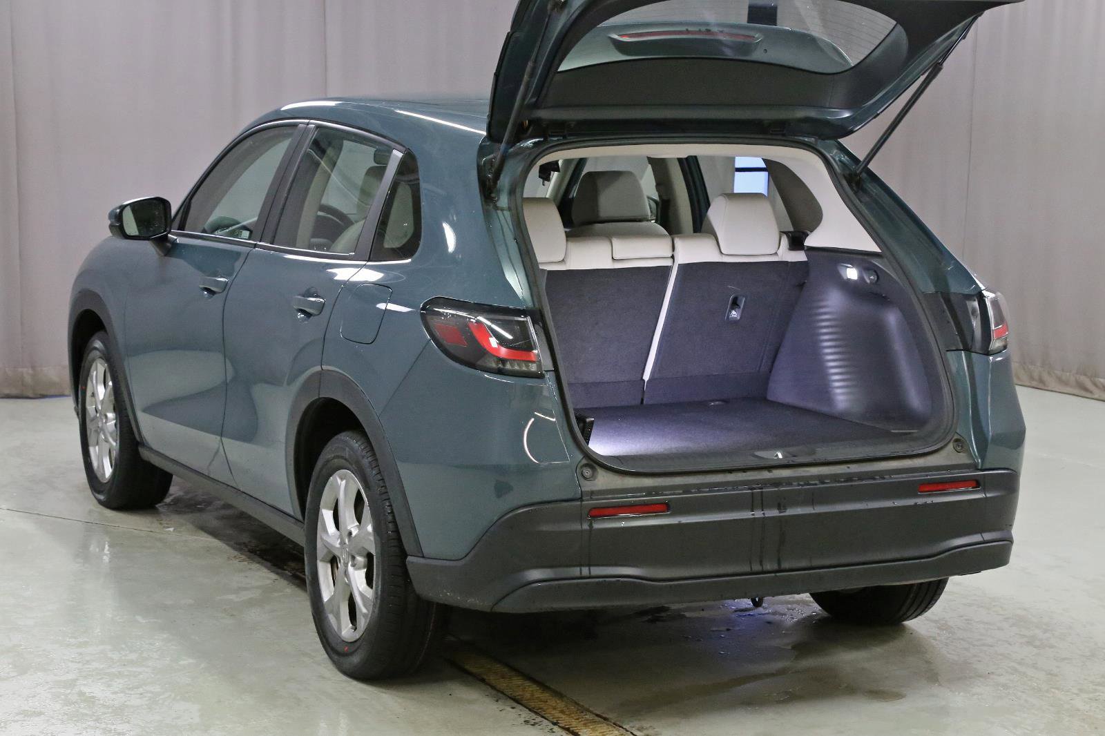 Certified 2023 Honda HR-V LX image 19