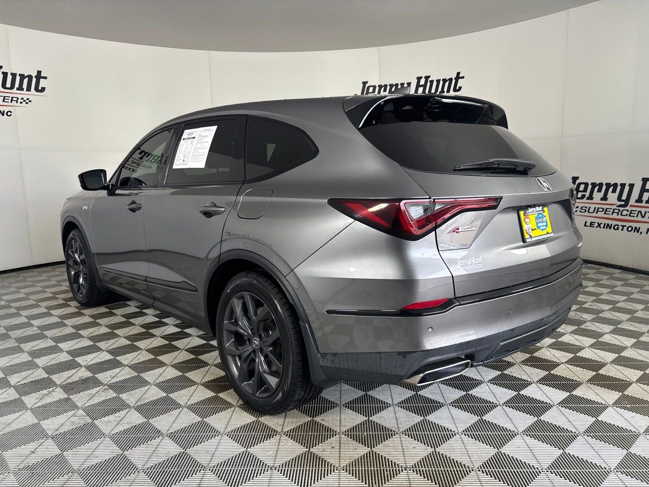 Used 2023 Acura MDX A-Spec AWD/4WD image 6