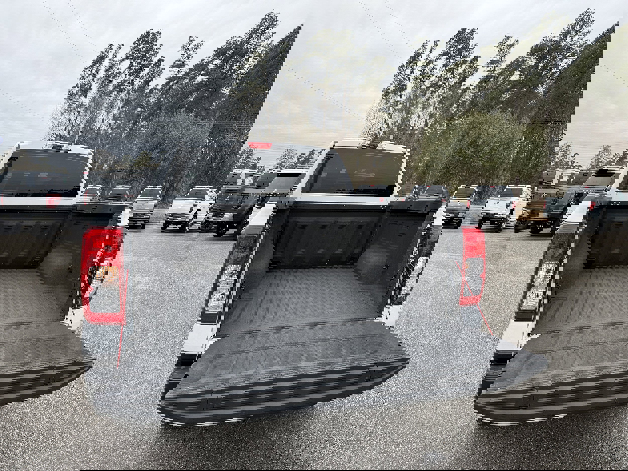 Used 2024 Ford Ranger XL image 9