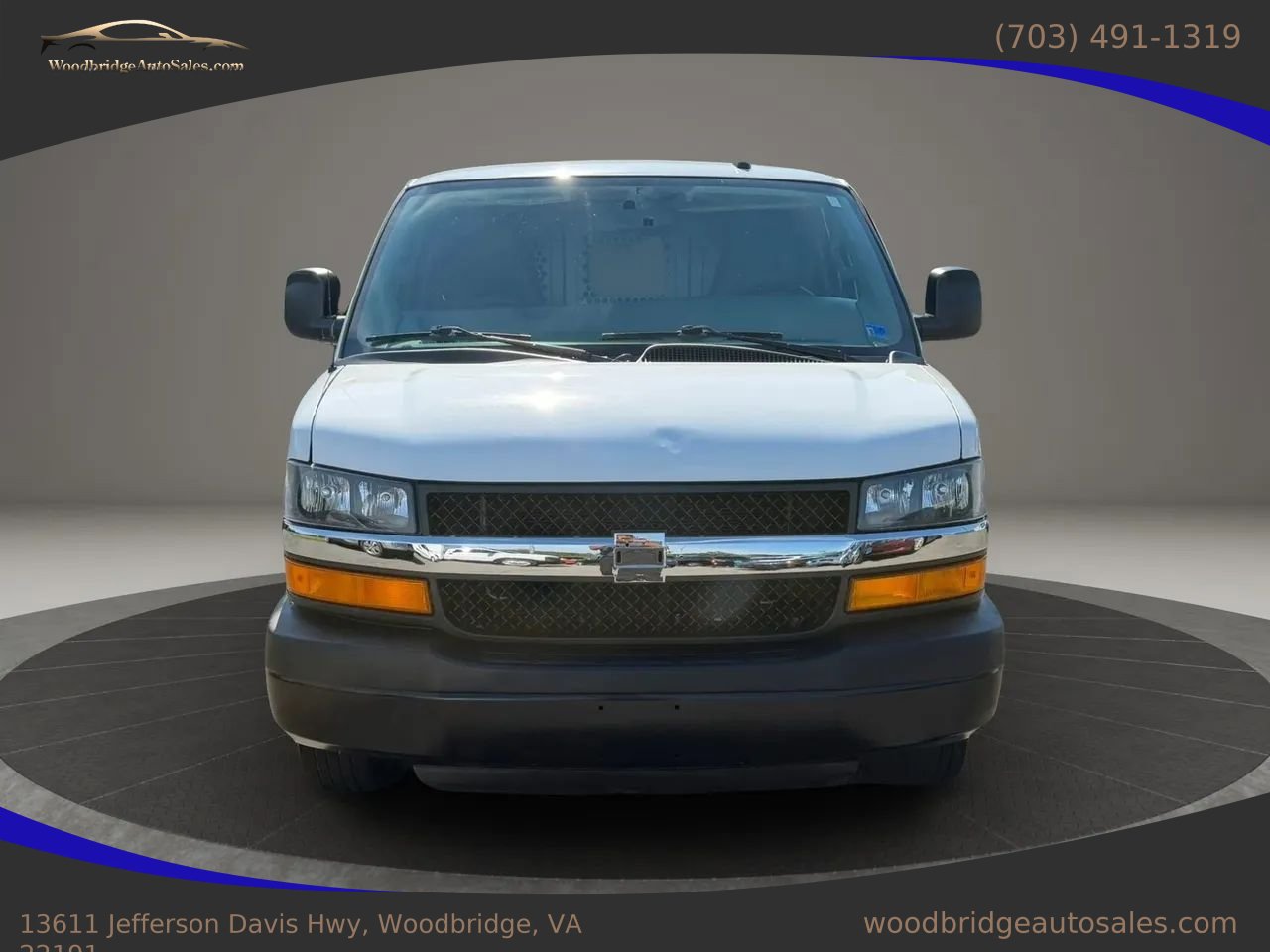 Used 2019 Chevrolet Express 2500 w/ Communications Package RWD image 8