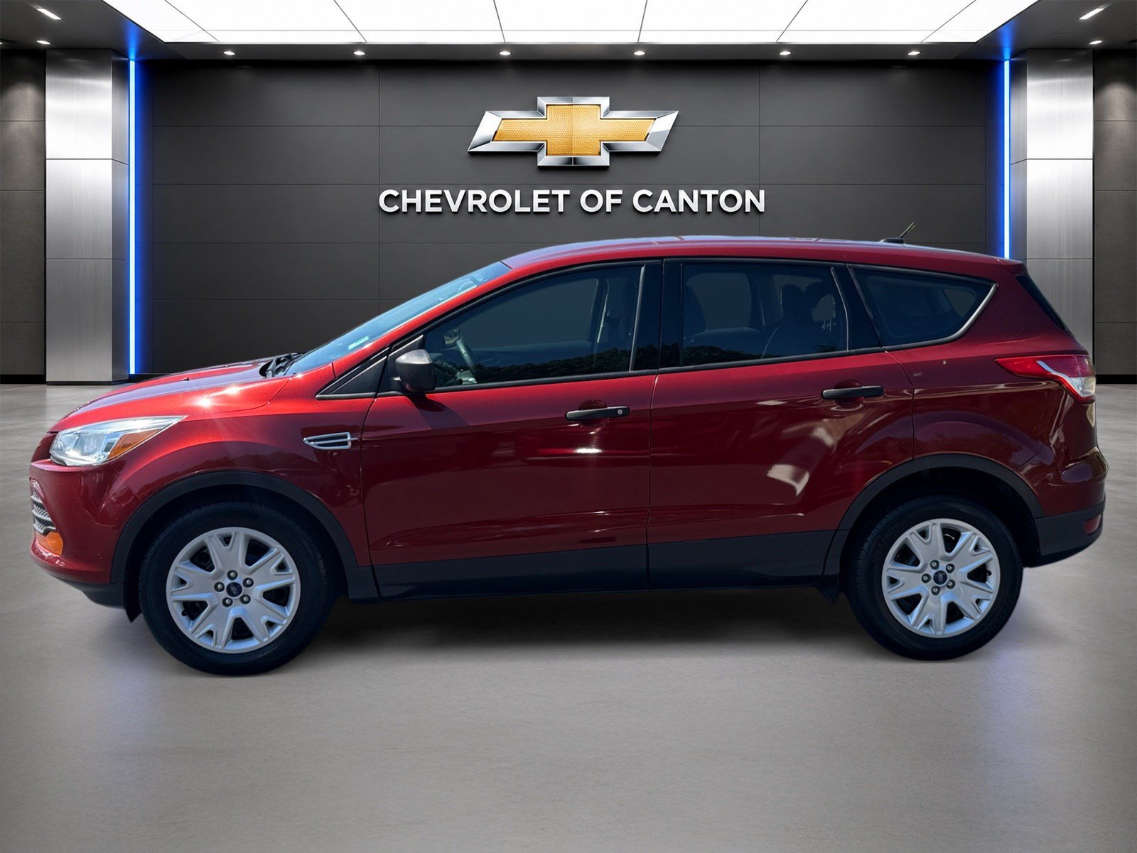 Used 2015 Ford Escape S FWD image 8