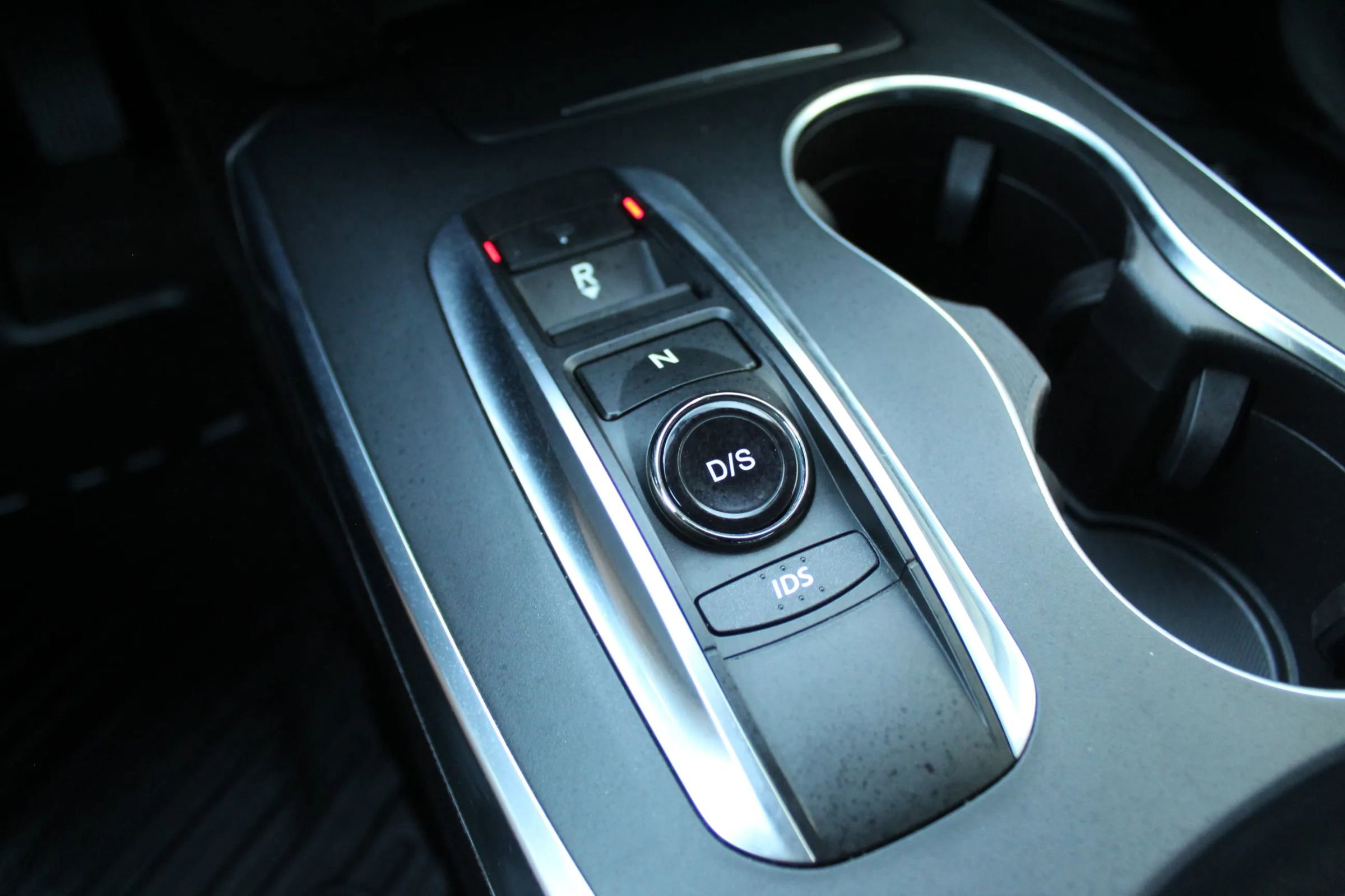 Used 2016 Acura MDX SH-AWD image 17