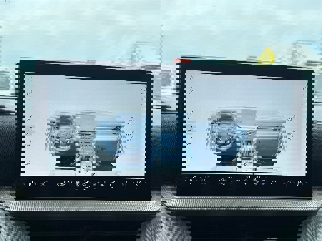 New 2025 Ford Explorer Active w/ Active Comfort Package image 13