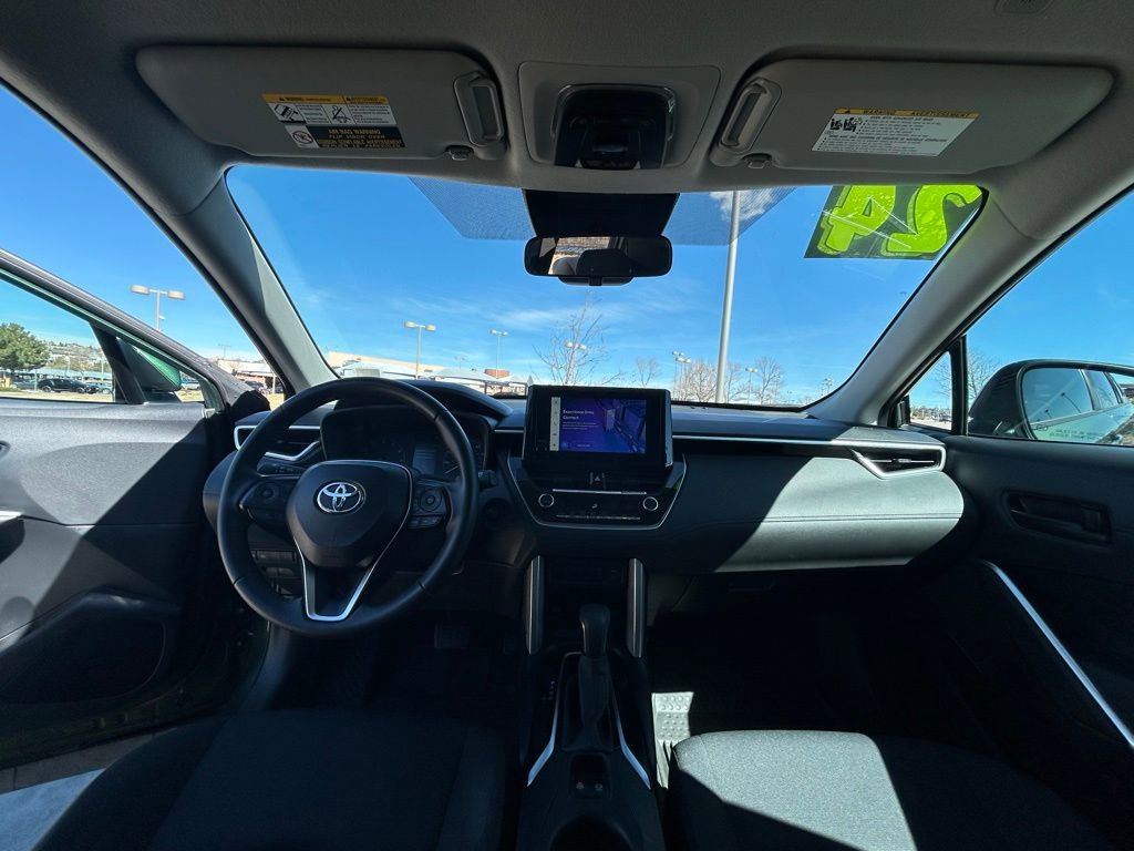 Used 2024 Toyota Corolla Cross LE image 10