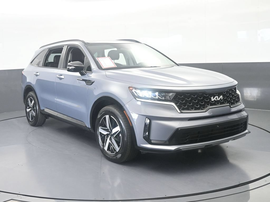 Used 2023 Kia Sorento S w/ Panoramic Sunroof Package FWD image 9