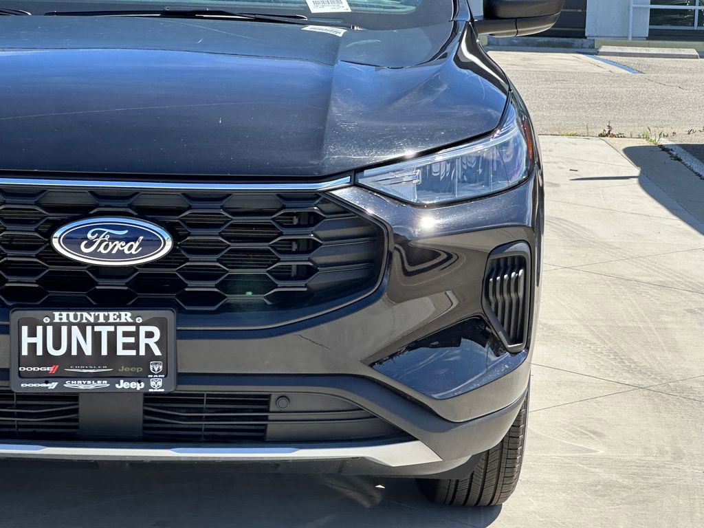 Used 2025 Ford Escape ST-Line image 13