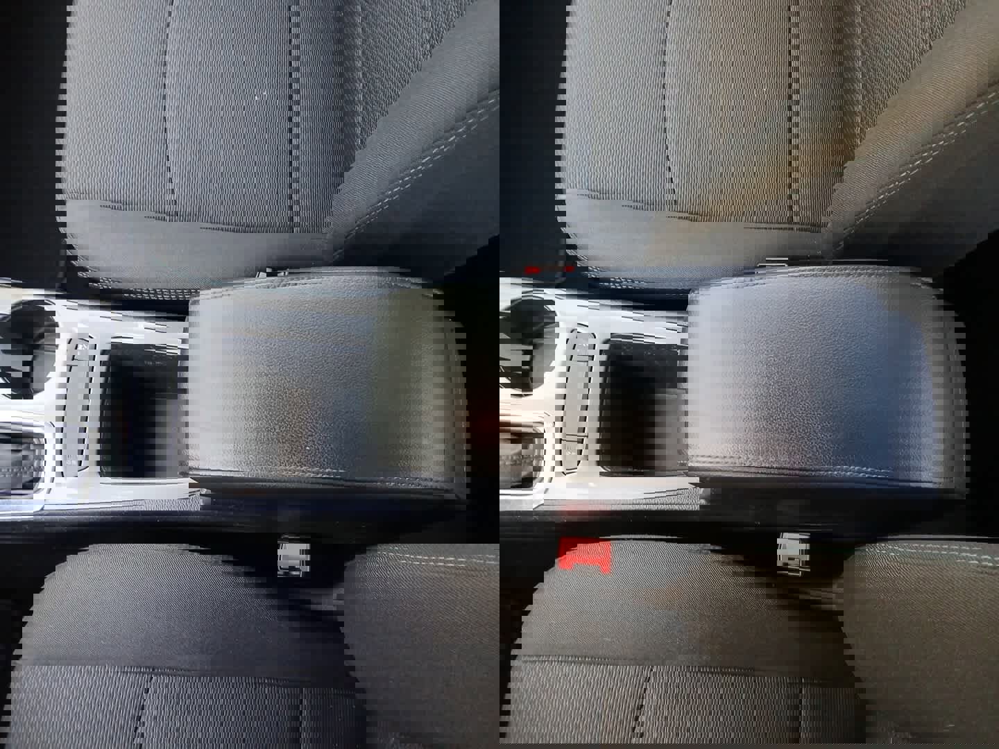 Used 2019 Chevrolet Cruze LT image 38