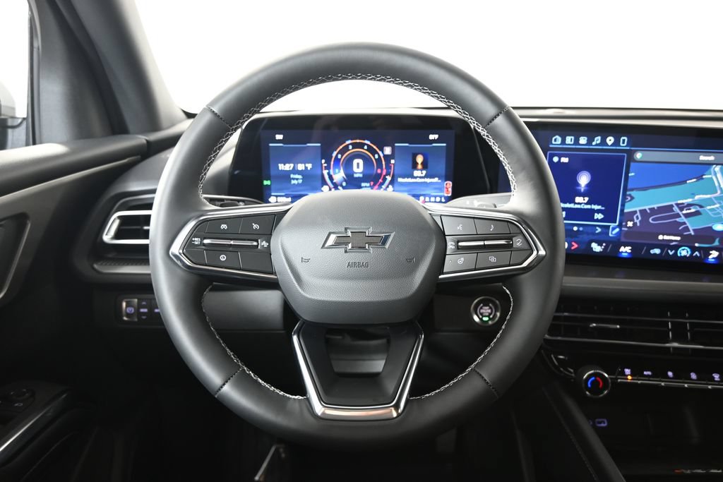 Used 2026 Chevrolet Traverse LT w/ Midnight/Sport Edition AWD/4WD image 34