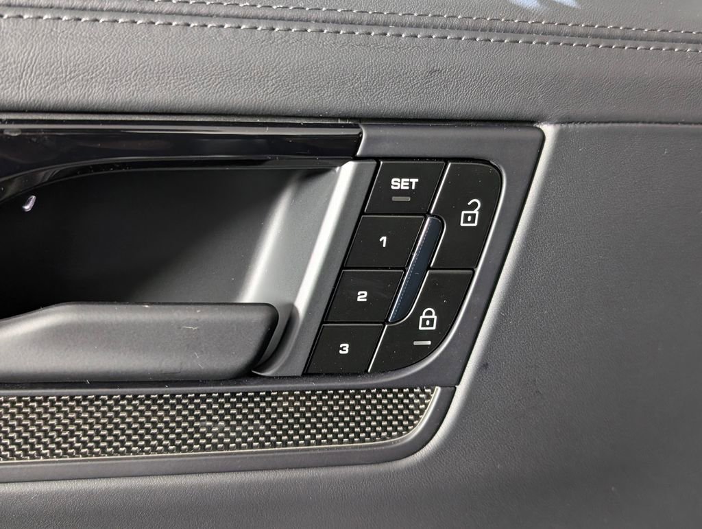 New 2026 Porsche Cayenne GTS image 28