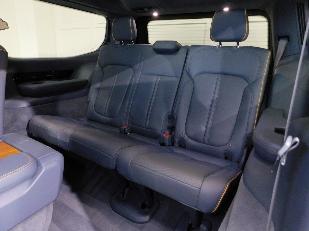 Used 2022 Jeep Grand Wagoneer Series II w/ Convenience Group III image 86