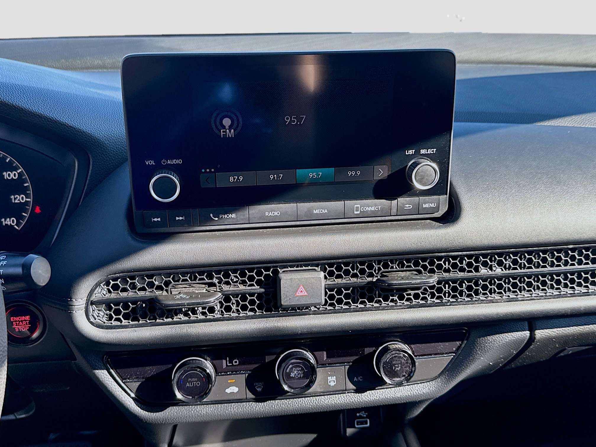 Certified 2023 Honda HR-V LX image 12