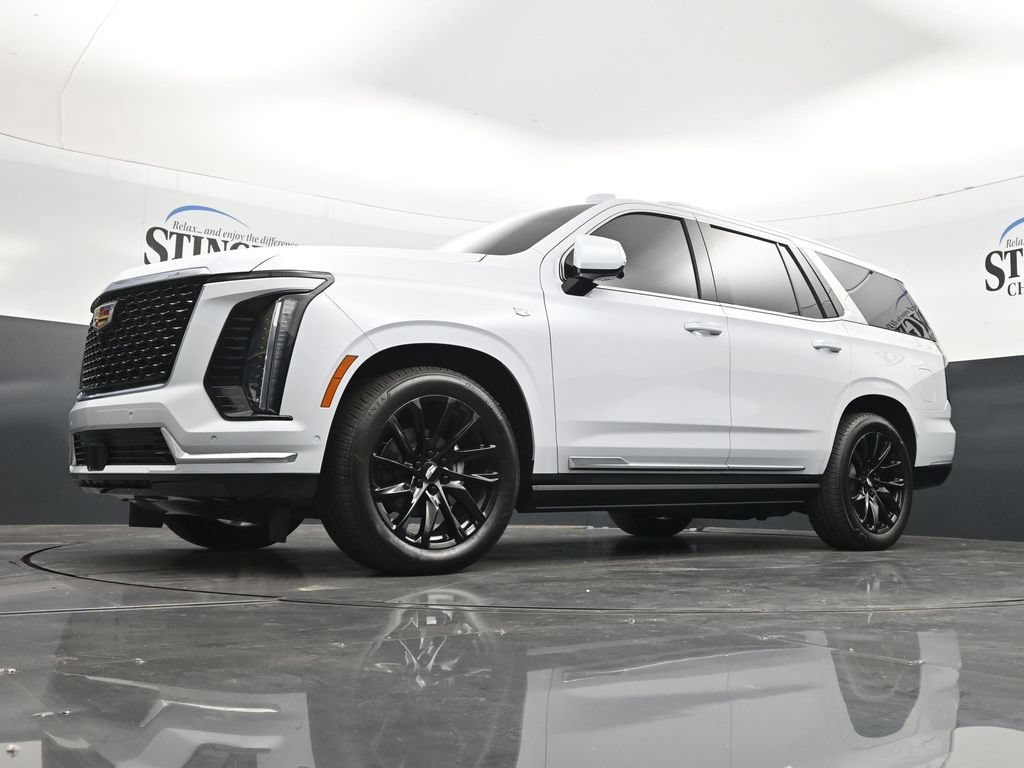 Used 2026 Cadillac Escalade Luxury w/ Touring Package AWD/4WD image 28