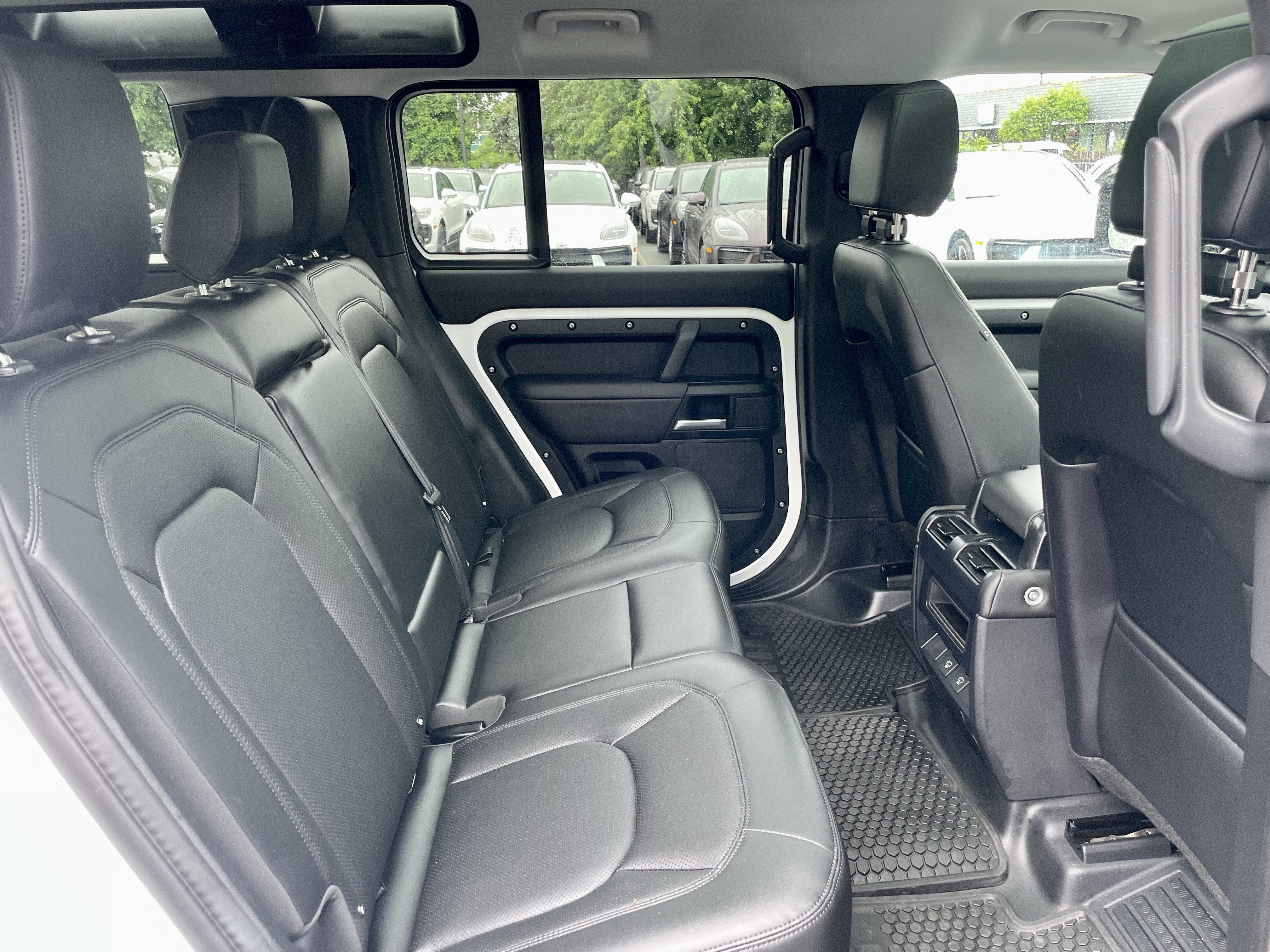 Used 2025 Land Rover Defender 110 S AWD/4WD image 31